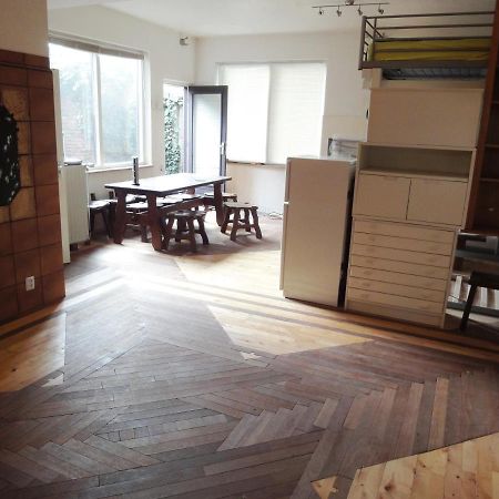 Frank'S Backpackers Hostel Helmond Bagian luar foto
