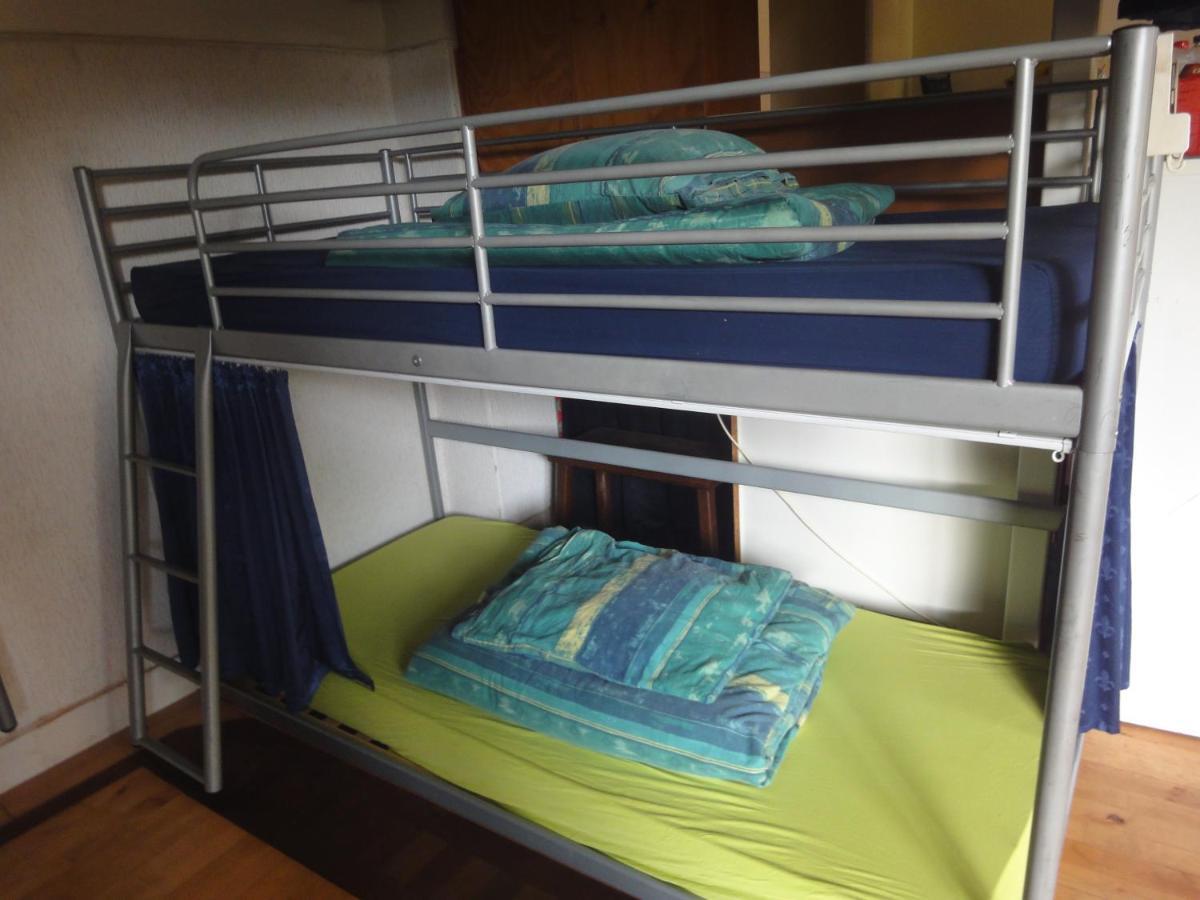 Frank'S Backpackers Hostel Helmond Bagian luar foto